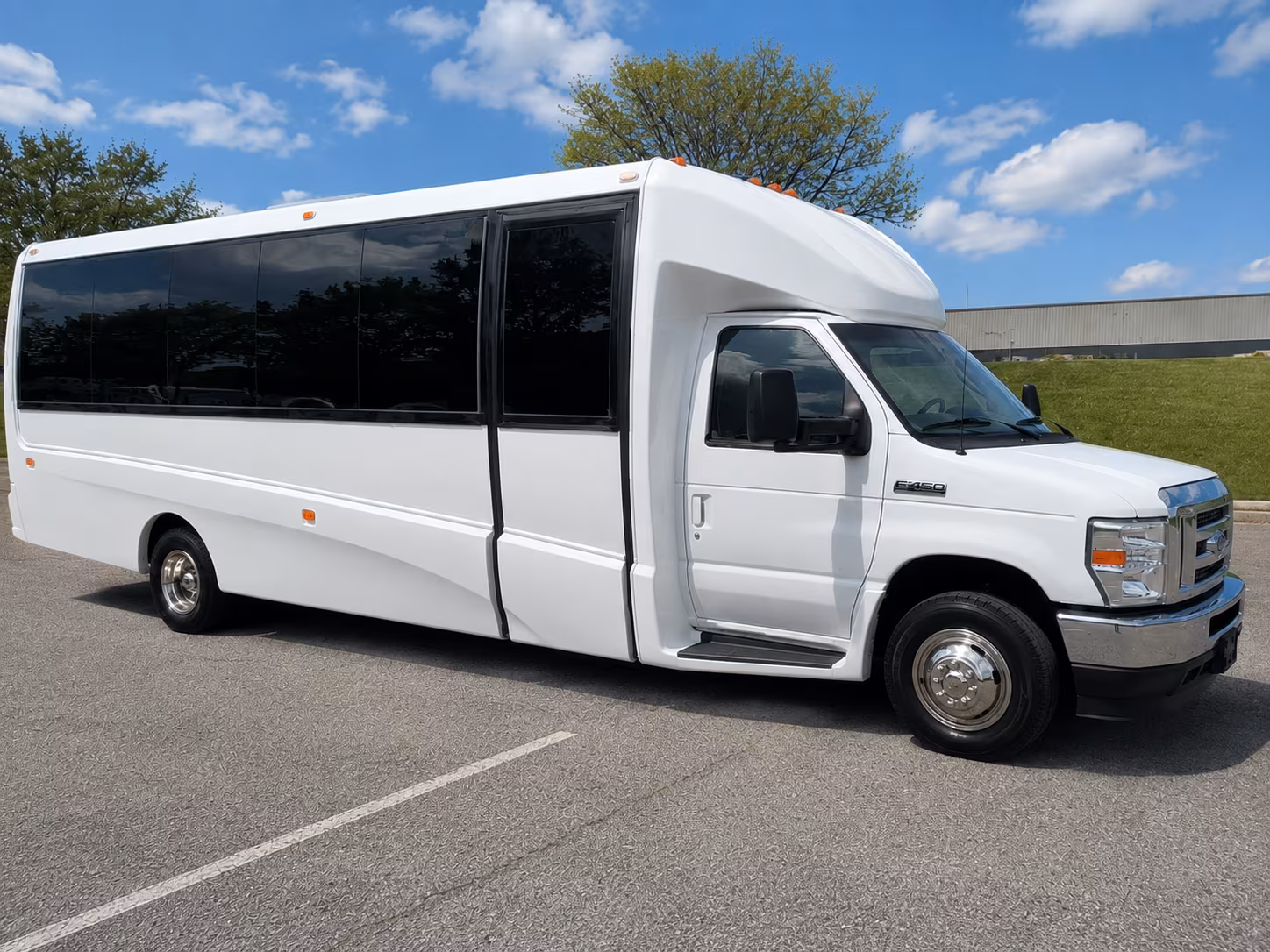 Elk Grove Airport Shuttle & Transportation party bus exterior
