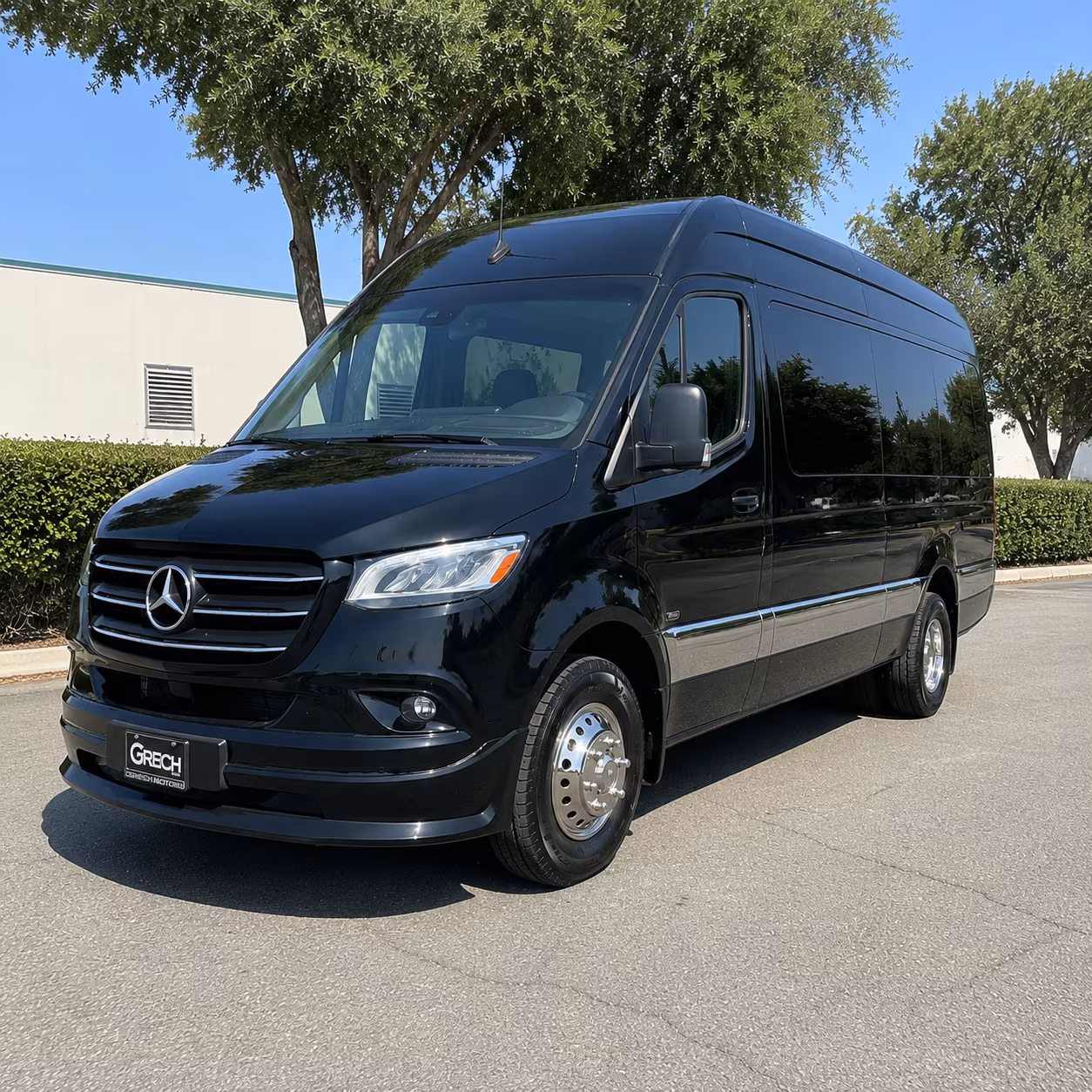Elk Grove Airport Shuttle & Transportation party bus exterior