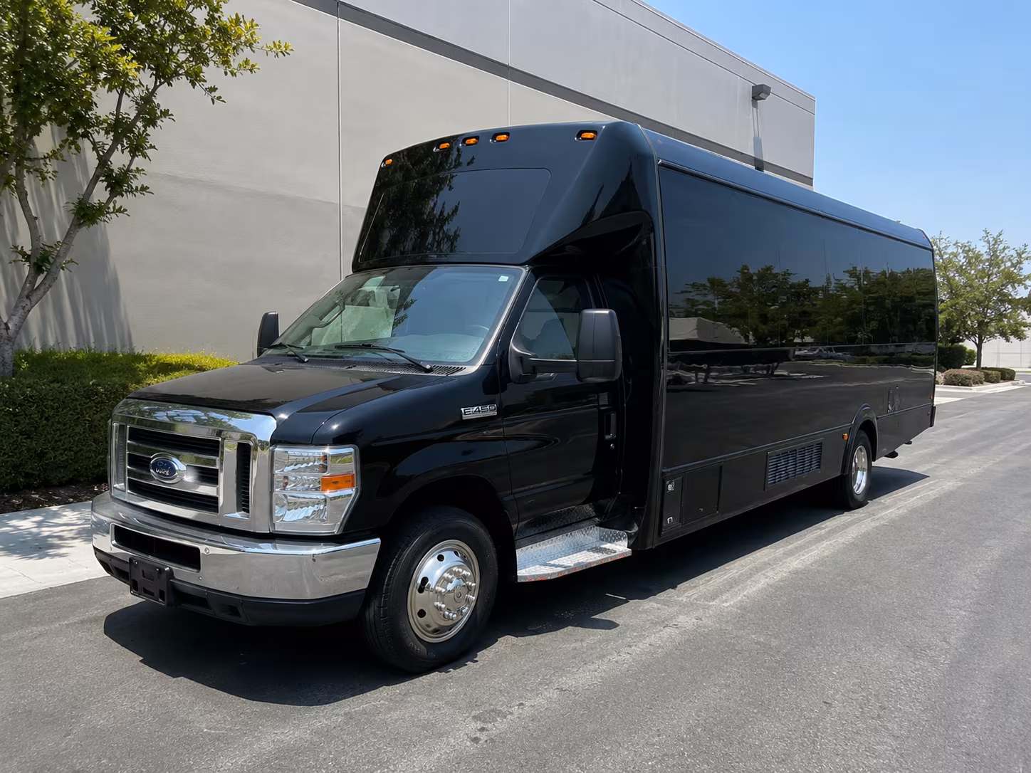 Elk Grove Birthday, Sweet 16, & Quinceañera Transportation party bus exterior